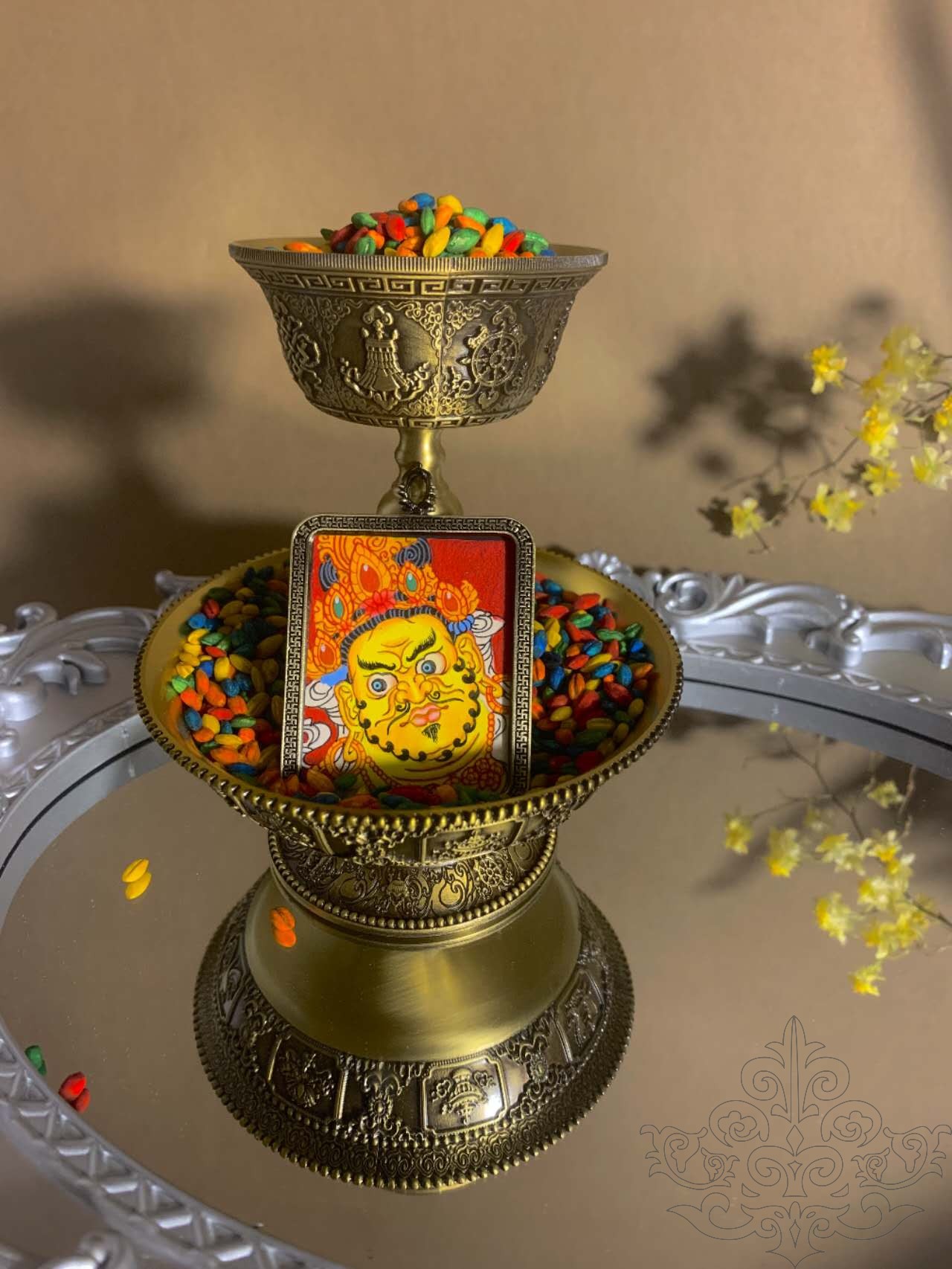 Hand-Painted Yellow Jambhala Thangka - the Core of Five Wealth Deities. - 图片 2